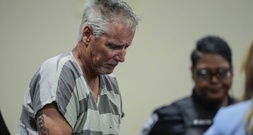 Nach Amoklauf des Sohnes in den USA: Vater muss 15 Jahre in Haft