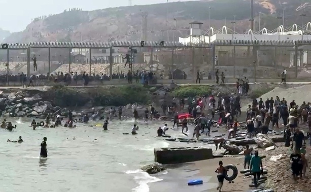 Bild vergr&ouml;&szlig;ern: Spanien entsendet Soldaten in Exklave Ceuta - Italien fordert Madrids Schengen-Ausschluss