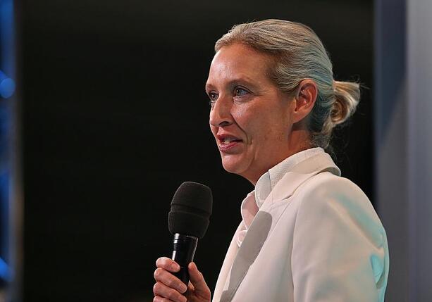 Bild vergr&ouml;&szlig;ern: Politbarometer: AfD legt zu - Grüne und Linke verlieren