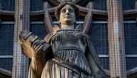 Rechnungen fingiert: Buchhalter aus Ulm zu vier Jahren Haft verurteilt