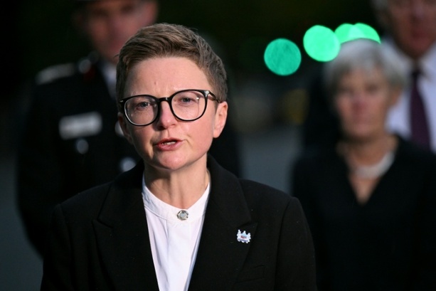 Bild vergr&ouml;&szlig;ern: Nach Burnham-Abschied: Bev Craig ist neue Bürgermeisterin von Manchester