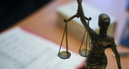 Zwei Morde im Abstand weniger Stunden: Höchststrafe für 38-Jährigen in Hessen
