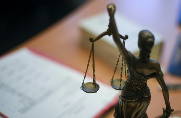 Bild vergr&ouml;&szlig;ern: Zwei Morde im Abstand weniger Stunden: Höchststrafe für 38-Jährigen in Hessen