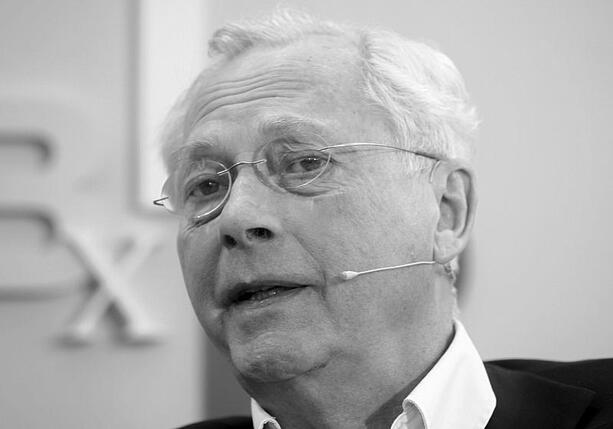 Bild vergr&ouml;&szlig;ern: Ex-Regierungssprecher Uwe-Karsten Heye gestorben