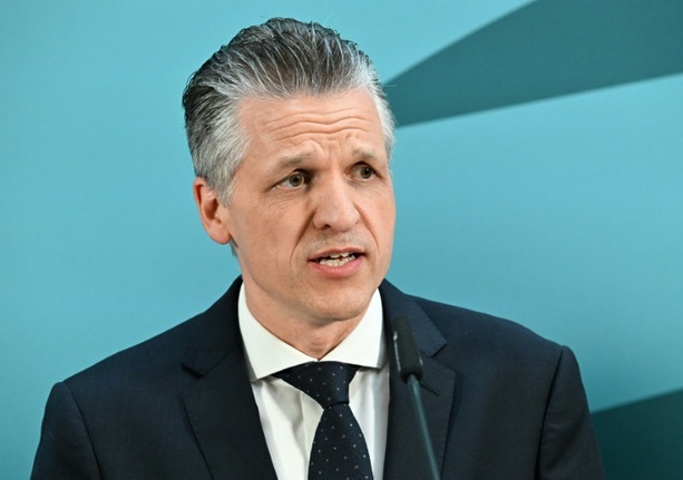 Bild vergr&ouml;&szlig;ern: Streit um Abschaffung der Rente mit 63: Frei sieht keinen Verhandlungsspielraum