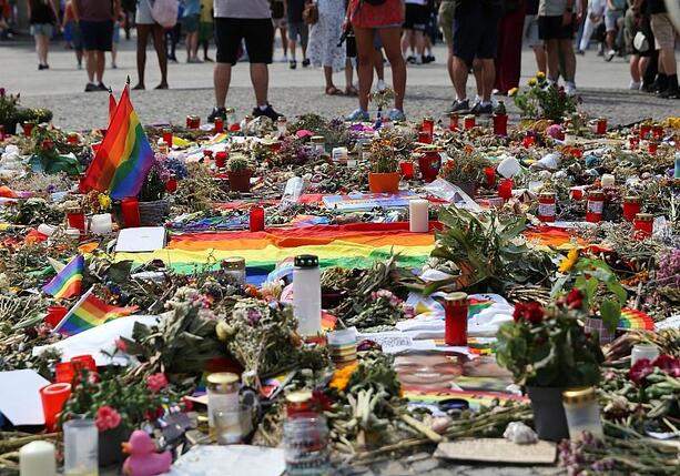 Bild vergr&ouml;&szlig;ern: CSD-Anschlag: Dobrindt pocht auf härtere Maßnahmen