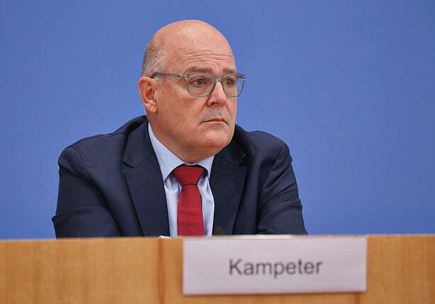 Bild vergr&ouml;&szlig;ern: Arbeitgeber kritisieren Debatte um Rente mit 63