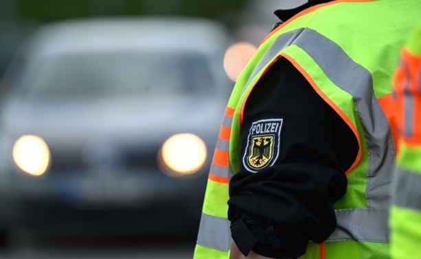 Bild vergr&ouml;&szlig;ern: Mitglied von internationaler Schleuserbande im Saarland festgenommen