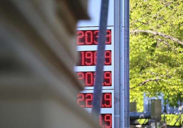 Bild vergr&ouml;&szlig;ern: Benzinpreis leicht gesunken - Diesel erneut teurer