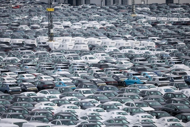 Bild vergr&ouml;&szlig;ern: E-Auto-Boom setzt sich auch im Juli fort - Neuwagenmarkt weiter im Aufwärtstrend