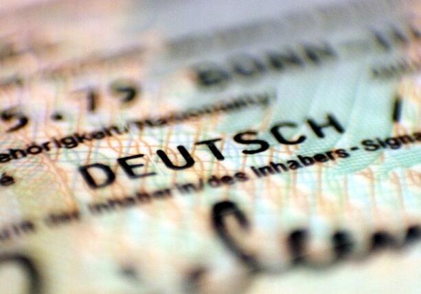 Bild vergr&ouml;&szlig;ern: Schulze will Doppelstaatler bei Terrorverdacht abschieben