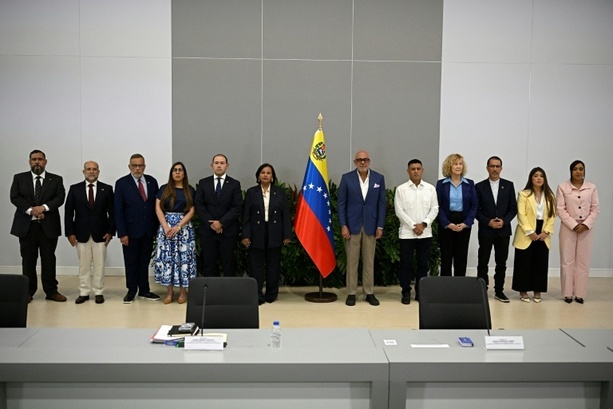 Bild vergr&ouml;&szlig;ern: Regierung und Opposition in Venezuela beginnen offiziellen Dialog - ohne Machado