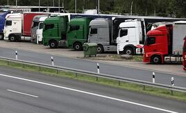 Zahl mautpflichtiger Lkw auf Autobahnen im Juli gestiegen