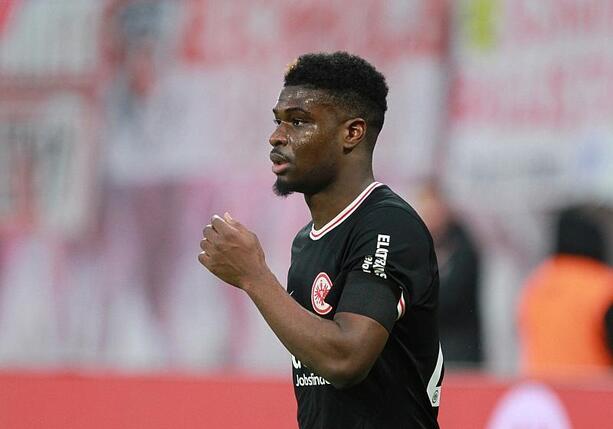 Bild vergr&ouml;&szlig;ern: Schalke holt Dina Ebimbe