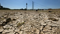 Anhaltende Trockenheit: Rheinpegel bei Düsseldorf auf historischem Tief