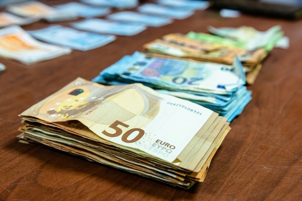 Bild vergr&ouml;&szlig;ern: Weniger Falschgeld im ersten Halbjahr im Umlauf