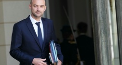 Frankreichs Außenminister Barrot kündigt Reaktion auf russische Wahlkampf-Einmischung an