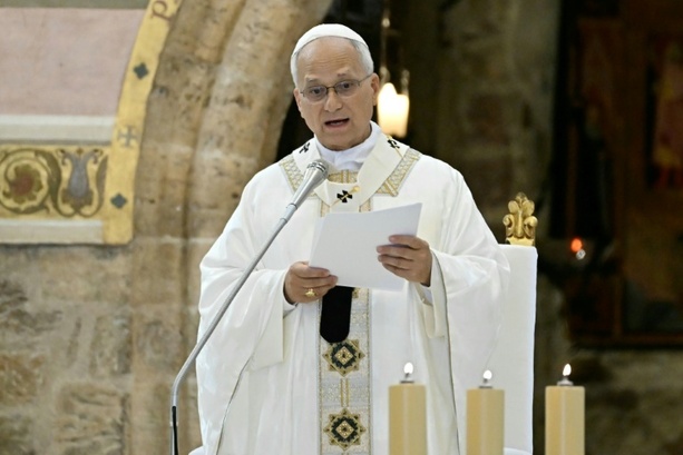Bild vergr&ouml;&szlig;ern: Papst Leo XIV. will bei Frankreich-Besuch Missbrauchsopfer treffen