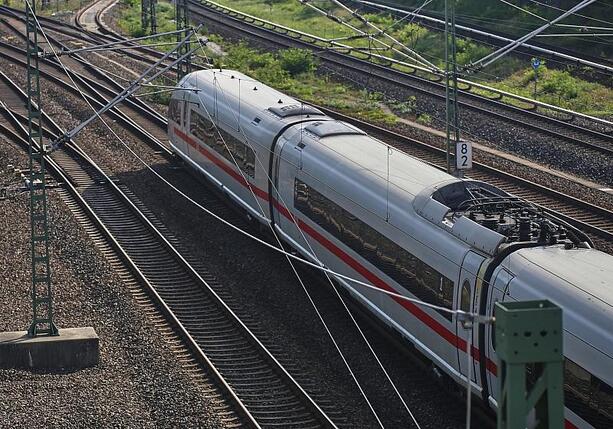 Bild vergr&ouml;&szlig;ern: Pro Bahn fordert strengere Pünktlichkeitsregeln für Bahn-Boni