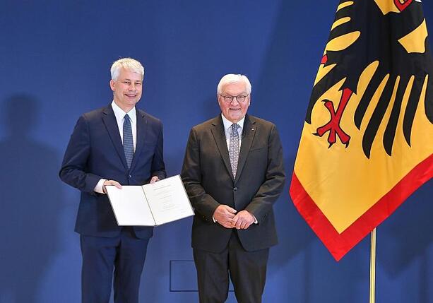 Bild vergr&ouml;&szlig;ern: Herrenknecht unterstützt Auswechslung des Verkehrsministers
