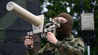 Regierung baut Drohnenabwehr an Flughäfen aus - aber Absage an Bundeswehr-Einsatz