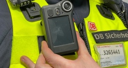 Schon fast 1000 Übergriffe: DB Regio kündigt Tonaufnahmen bei Bodycams an
