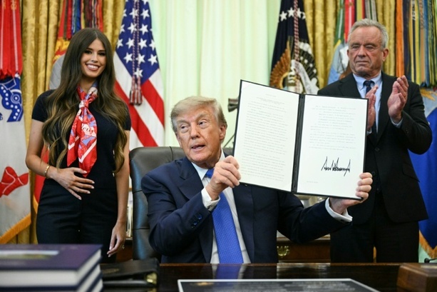 Bild vergr&ouml;&szlig;ern: Trump verstärkt Vorgehen gegen Impfungen