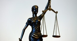Mord an Gerichtsvollzieher in Saarland: Zehn Jahre Haft und Psychiatrie