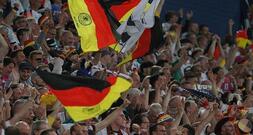 DFB führt Stehplätze bei Länderspielen ein