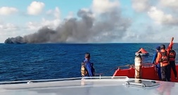 Mehr als 100 Passagiere vor erneutem Brand auf Fähre in Indonesien gerettet