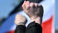 Mehr Rechtsextremisten in Hessen - Zahl der Straftaten nimmt ab