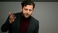 Banaszak dringt auf gemeinsames Handeln demokratischer Parteien gegen die AfD