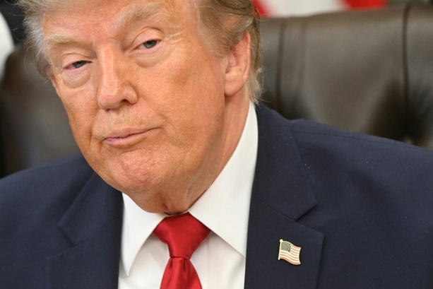 Bild vergr&ouml;&szlig;ern: Korrupt und verfassungswidrig: Trump wegen Premium-Zugangs zu seinem Onlinedienst verklagt