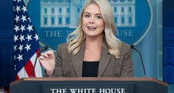 Karoline Leavitt beendet ihre Tätigkeit als Sprecherin von US-Präsident Trump