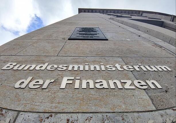 Bild vergr&ouml;&szlig;ern: Ifo: Geplante Einkommensteuerreform bringt kaum Impulse