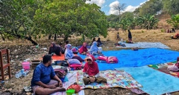 Zahl der Toten bei Erdbeben in Indonesien steigt auf 51