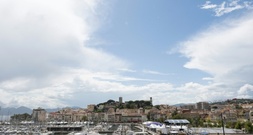 Zusammenstoß zweier Ausflugsboote bei Cannes: 24-Jähriger vermisst