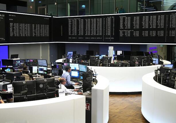 Bild vergr&ouml;&szlig;ern: Dax weiter kaum verändert- 26.000er-Marke hält noch