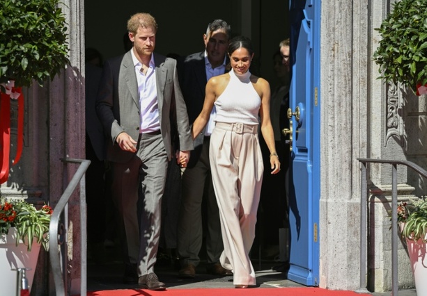 Bild vergr&ouml;&szlig;ern: Medien: Prinz Harry und seine Frau Meghan kehren zurück nach Großbritannien