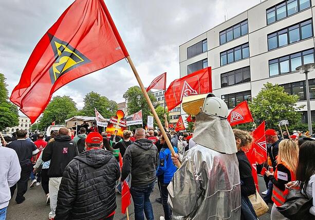 Bild vergr&ouml;&szlig;ern: IG Metall erwägt flexible Gehaltsaufschläge für Betriebe