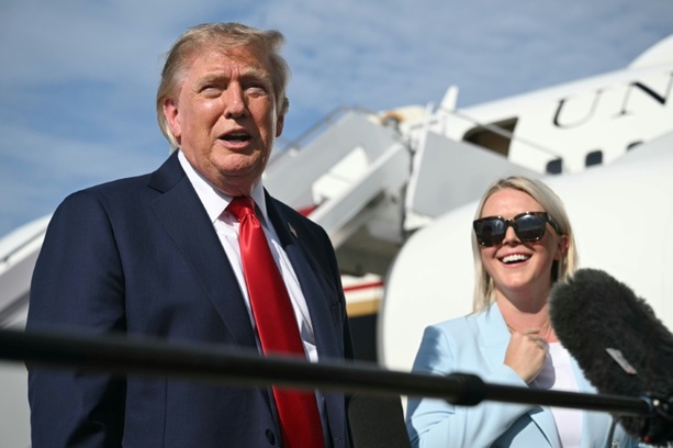 Bild vergr&ouml;&szlig;ern: Scheidende Trump-Sprecherin Leavitt schließt sich Maga-Organisation an