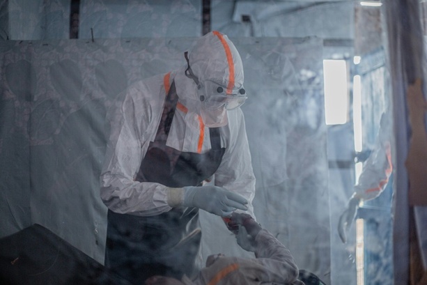 Bild vergr&ouml;&szlig;ern: Erste 16.000 Ebola-Impfdosen in der DR Kongo eingetroffen