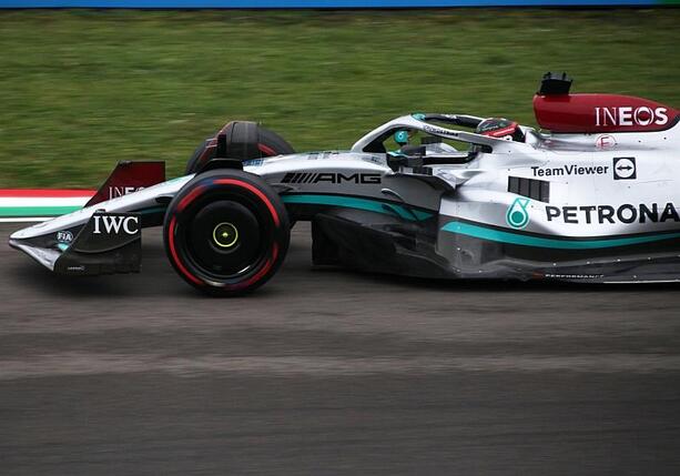 Bild vergr&ouml;&szlig;ern: Formel 1: Russell gewinnt Sprint-Rennen in den Niederlanden