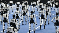 Humanoide Roboter brechen bei Weltmeisterschaften in China menschliche Rekorde