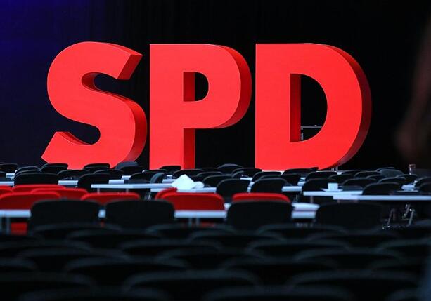 Bild vergr&ouml;&szlig;ern: SPD-Präsidium betont Wirksamkeit des Sondervermögens