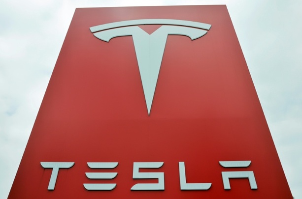 Bild vergr&ouml;&szlig;ern: Tesla ruft in China Millionen Fahrzeuge wegen versenkbarer Autotürgriffe zurück