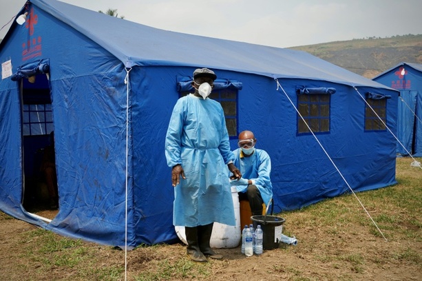 Bild vergr&ouml;&szlig;ern: Rotes Kreuz beklagt Angriffe auf Ebola-Helfer im Kongo