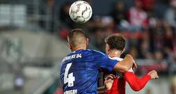 DFB-Pokal: Schalke gewinnt in Halle erst nach Verlängerung