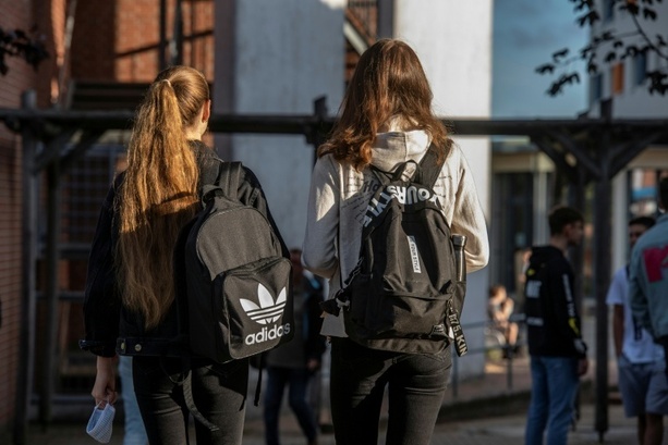 Bild vergr&ouml;&szlig;ern: Studie: Jeder dritte Jugendliche massiv durch Schulstress belastet