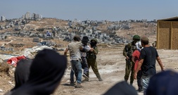 Israelische Siedler im Westjordanland greifen AFP-Journalisten an